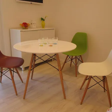 Apartment Candy Ap.-near Center,bus,beach+free Parking Place Zadar