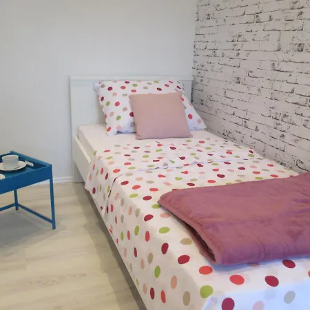 Candy Ap.-near Center,bus,beach+free Parking Place Daire